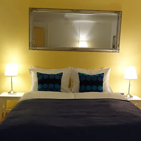 Castle House & Embassy Luxury Рейкьявик