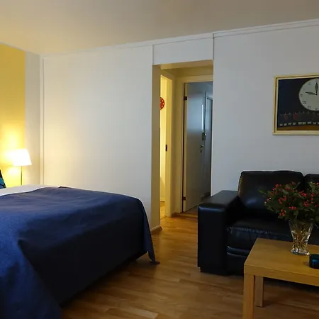 Castle House & Embassy Luxury Отель